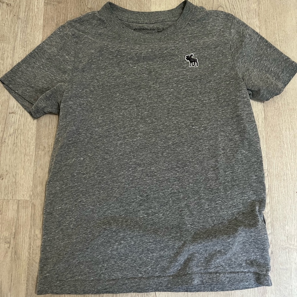 Abercrombie Kids Gray Short Sleeve Tee